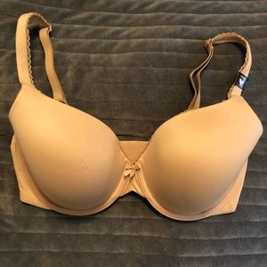 NWT VS perfect coverage lightly lined nude bra